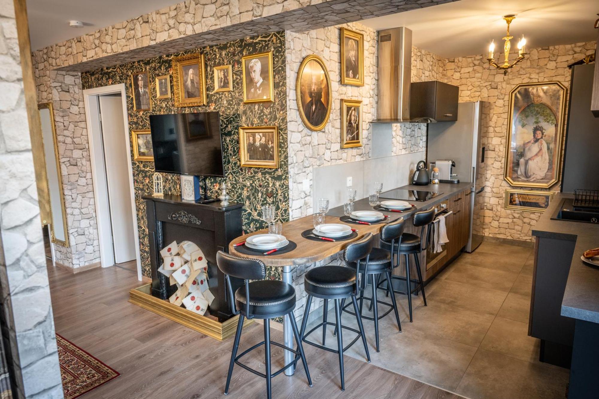 Le Refuge Des Sorciers Lägenhet Horbourg Exteriör bild